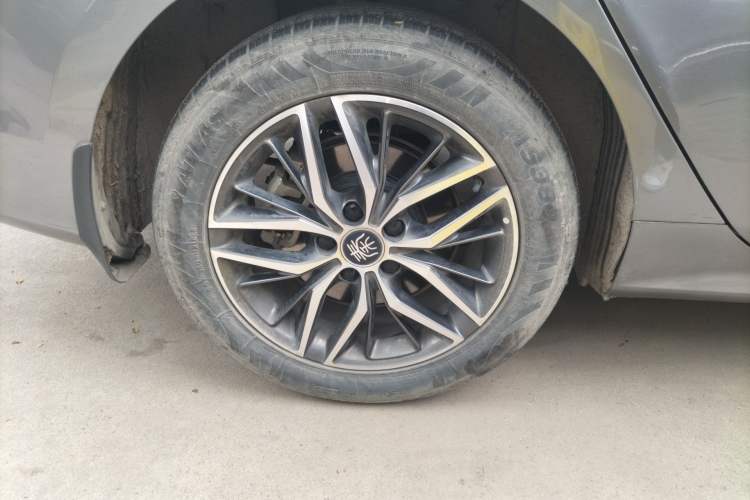 Used BYD Qin PLUS 2021 EV 400KM Luxury Model Exterior 5