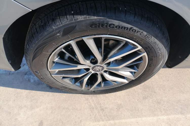 Used BYD Qin PLUS 2021 DM-i 55KM Flagship Model Exterior 8
