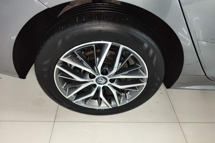 Used BYD Qin PLUS 2021 EV 400KM Luxury Model Exterior 8