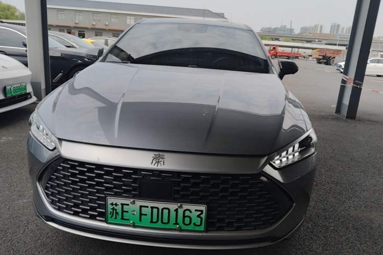 Used BYD Qin PLUS 2021 DM-i 120KM Flagship Model Front
