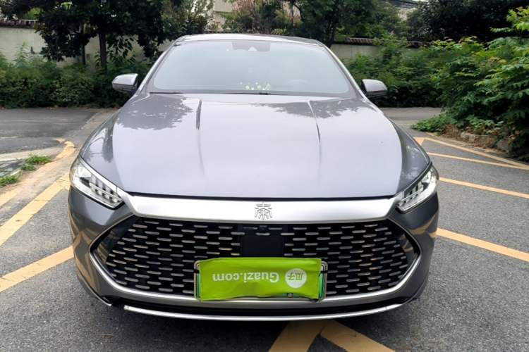 Used BYD Qin PLUS 2021 DM-i 120KM Flagship Model Front