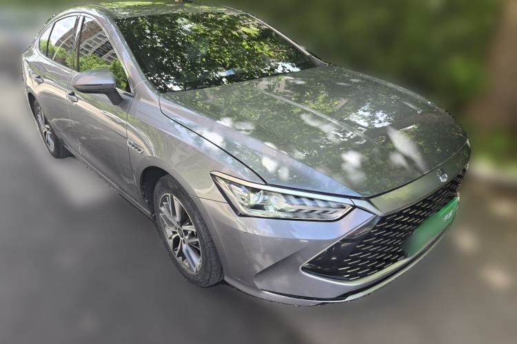 Used BYD Qin PLUS 2021 DM-i 55KM Flagship Model Front Right 45 Deg