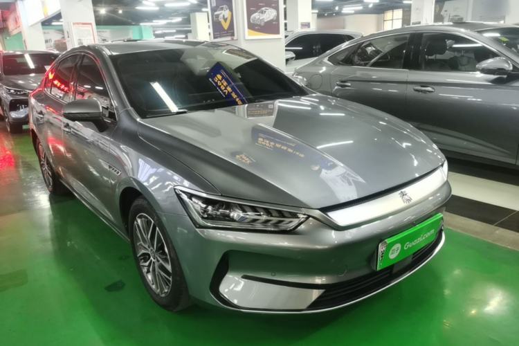 Used BYD Qin PLUS 2021 EV 500KM Premium Model Front Right 45 Deg