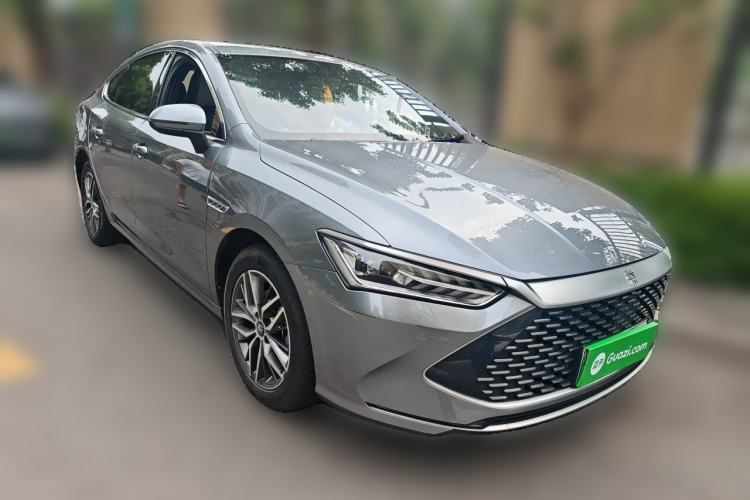 Used BYD Qin PLUS 2021 DM-i 55KM Flagship Model Front Right 45 Deg