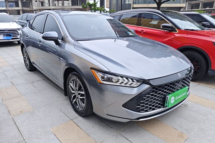 Used BYD Qin PLUS 2021 DM-i 55KM Flagship Model Front Right 45 Deg