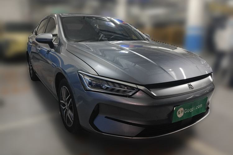 Used BYD Qin PLUS 2021 EV 500KM Luxury Model Front Right 45 Deg