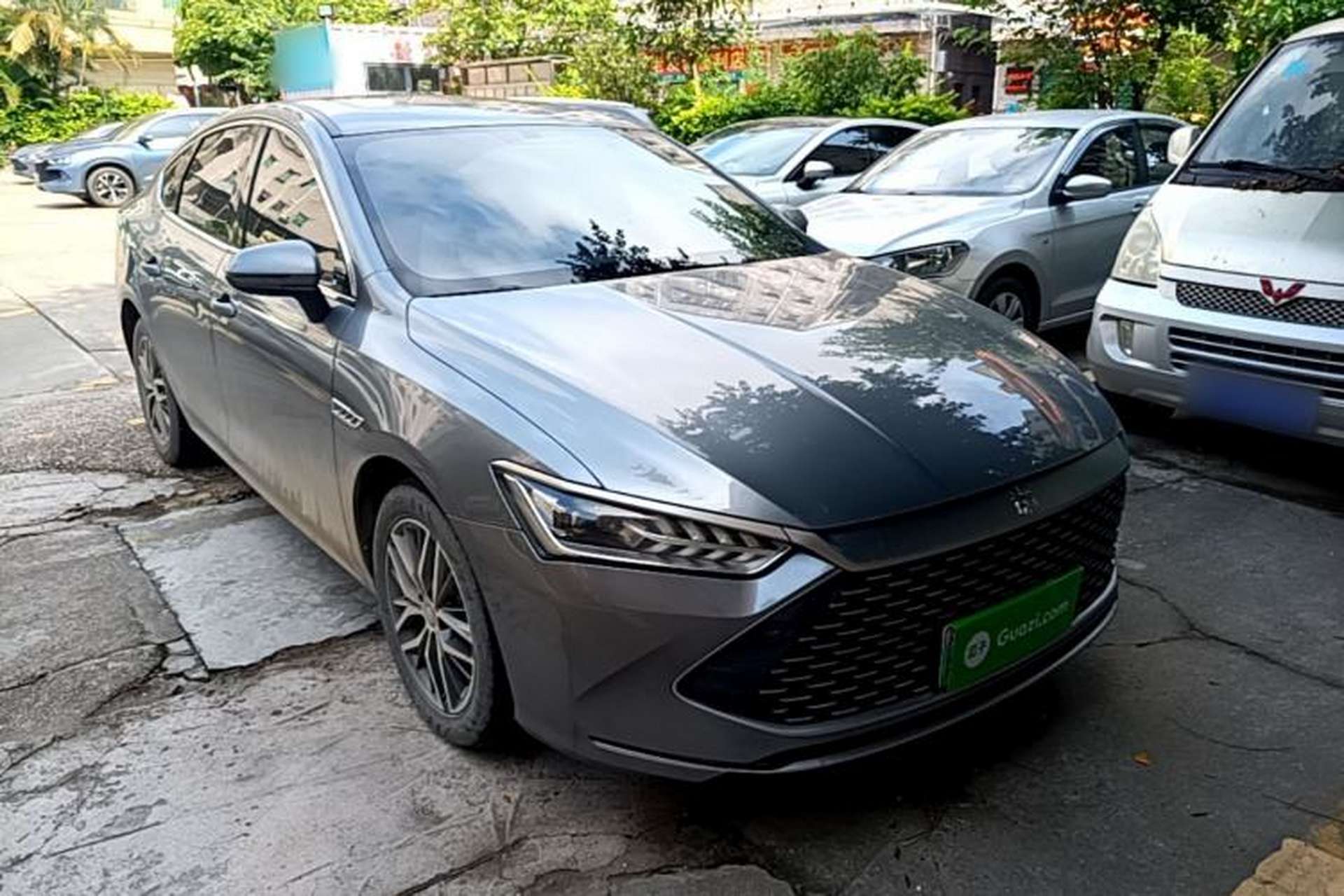 Used BYD Qin PLUS 2021 DM-i 55KM Flagship Model Front Right 45 Deg