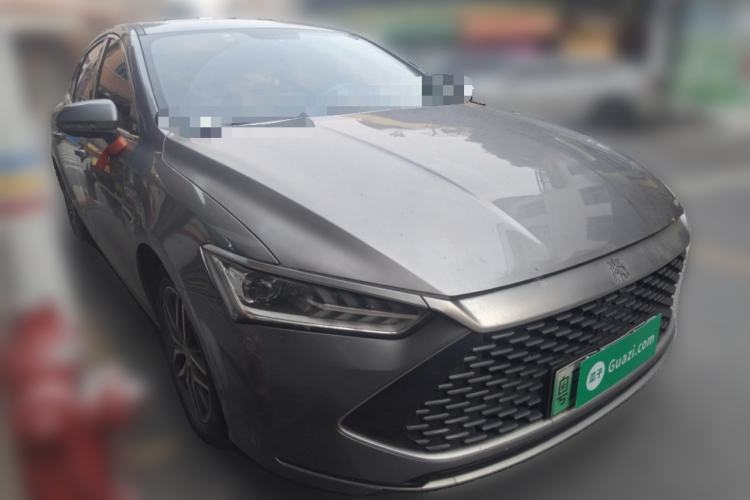 Used BYD Qin PLUS 2021 DM-i 55KM Flagship Model Front Right 45 Deg