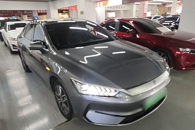 Used BYD Qin PLUS 2021 EV 500KM Luxury Model Front Right 45 Deg