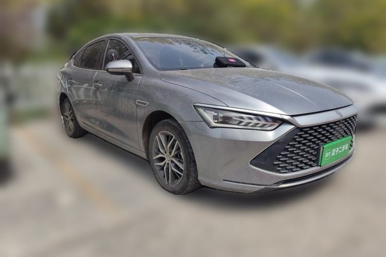 Used BYD Qin PLUS 2021 DM-i 120KM Prestige Model Front Right 45 Deg