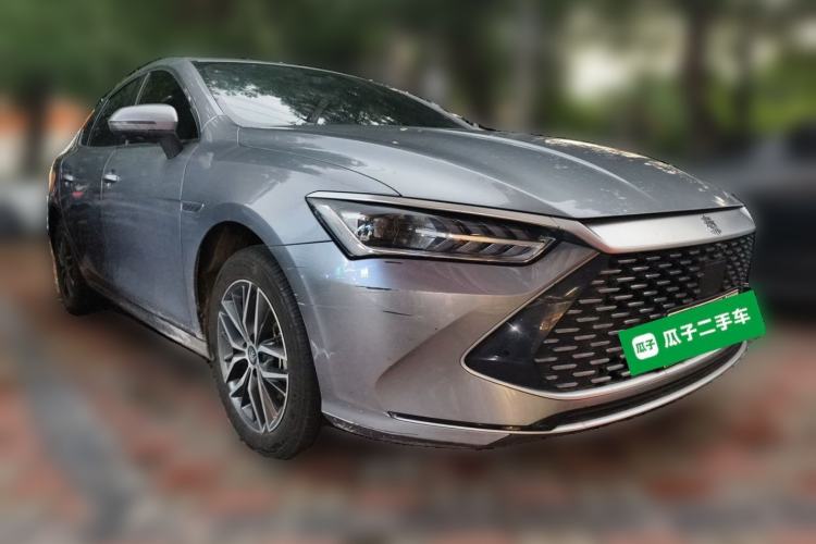 Used BYD Qin PLUS 2021 DM-i 120KM Flagship Model Front Right 45 Deg