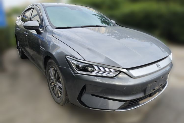 Used BYD Qin PLUS 2021 EV 500KM Premium Model Front Right 45 Deg