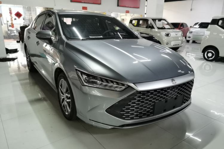 Used BYD Qin PLUS 2021 DM-i 55KM Flagship Model Front Right 45 Deg