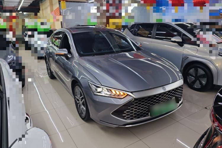 Used BYD Qin PLUS 2021 DM-i 55KM Flagship Model Front Right 45 Deg