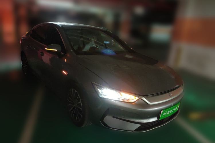 Used BYD Qin PLUS 2021 EV 600KM Flagship Model Front Right 45 Deg