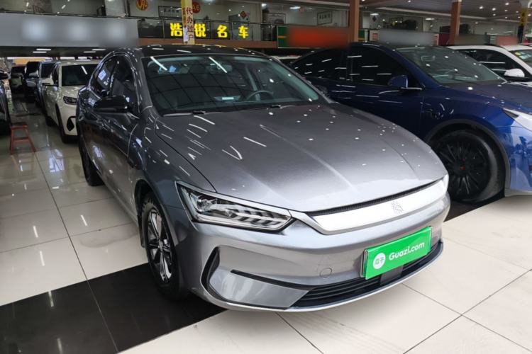 Used BYD Qin PLUS 2021 EV 400KM Leading Comfort Edition Front Right 45 Deg