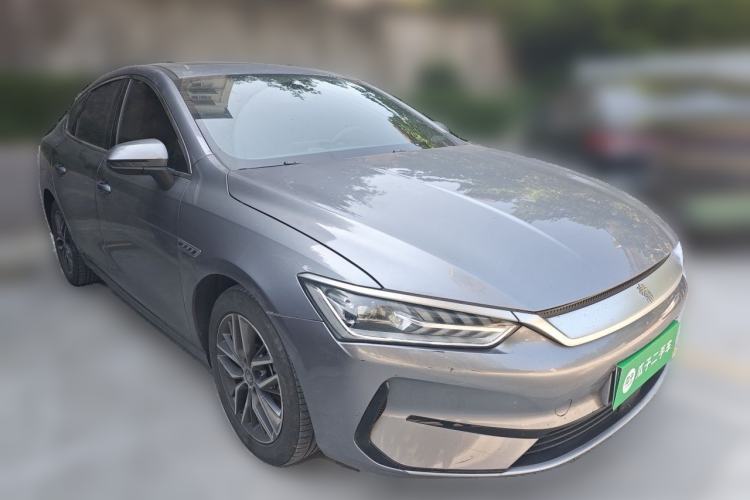 Used BYD Qin PLUS 2021 EV 500KM Luxury Model Front Right 45 Deg