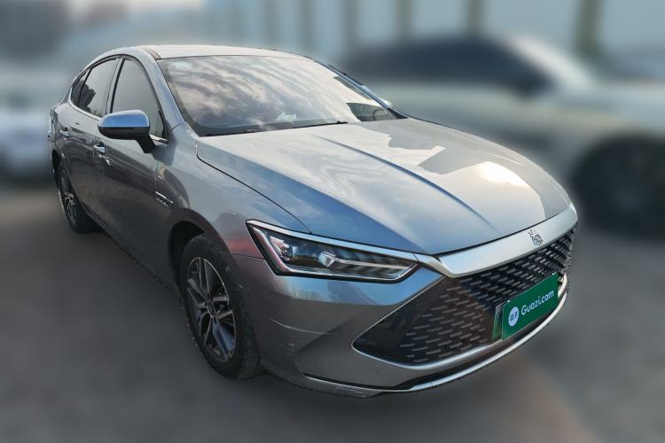 Used BYD Qin PLUS 2021 DM-i 120KM Prestige Model Front Right 45 Deg