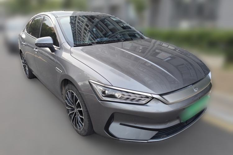 Used BYD Qin PLUS 2021 EV 600KM Flagship Model Front Right 45 Deg