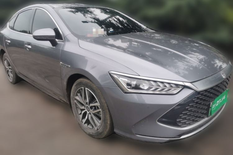Used BYD Qin PLUS 2021 DM-i 55KM Flagship Model Front Right 45 Deg