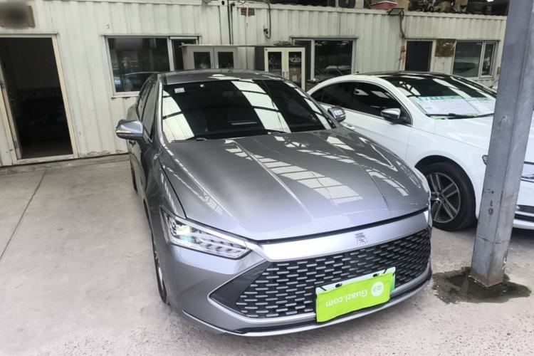 Used BYD Qin PLUS 2021 DM-i 55KM Flagship Model Front Right 45 Deg
