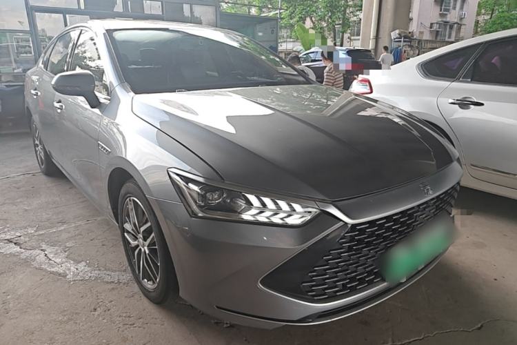 Used BYD Qin PLUS 2021 DM-i 55KM Flagship Model Front Right 45 Deg