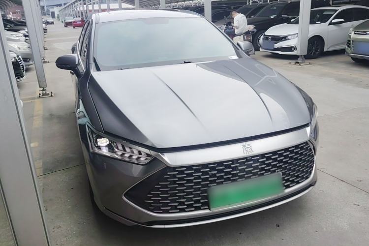 Used BYD Qin PLUS 2021 DM-i 55KM Flagship Model Front Right 45 Deg