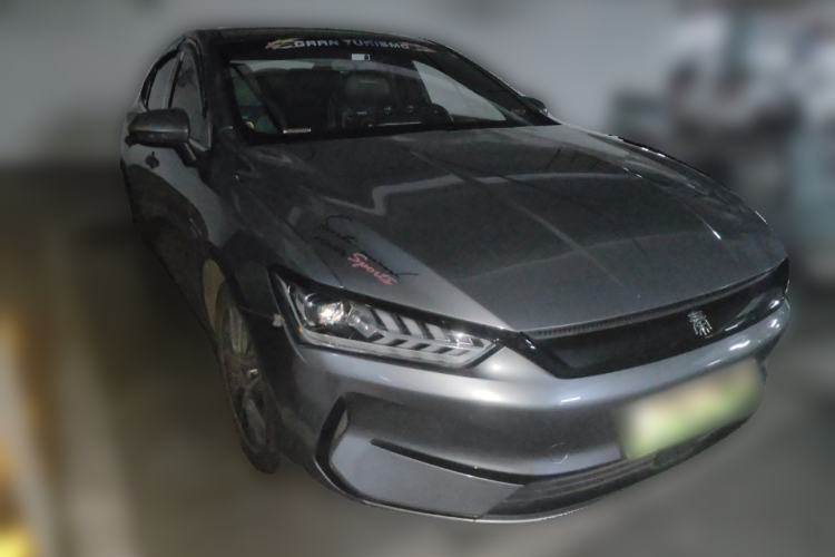 Used BYD Qin PLUS 2021 EV 500KM Luxury Model Front Right 45 Deg