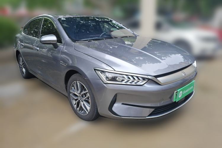 Used BYD Qin PLUS 2021 EV 400KM Luxury Model Front Right 45 Deg