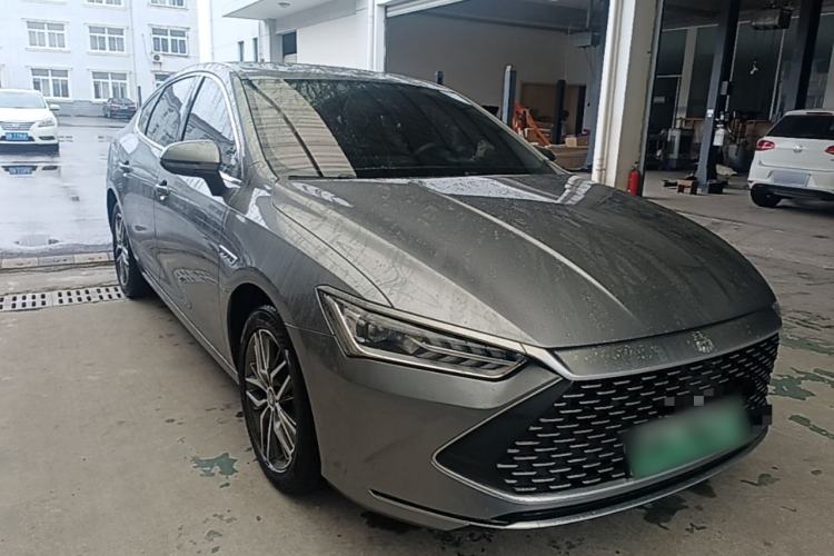 Used BYD Qin PLUS 2021 DM-i 55KM Flagship Model Front Right 45 Deg