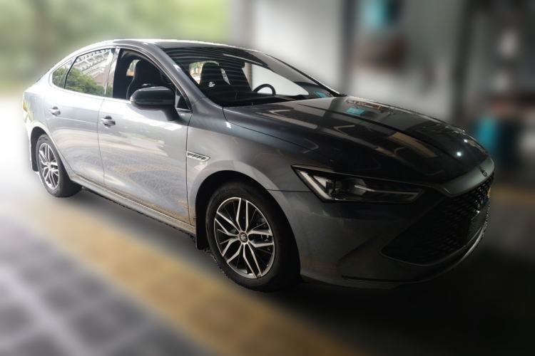Used BYD Qin PLUS 2021 DM-i 55KM Flagship Model Front Right 45 Deg