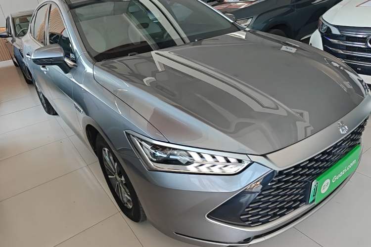 Used BYD Qin PLUS 2021 DM-i 55KM Prestige Model Front Right 45 Deg