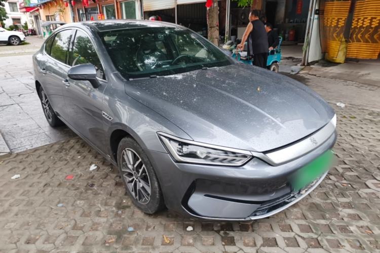 Used BYD Qin PLUS 2021 EV 400KM Luxury Model Front Right 45 Deg