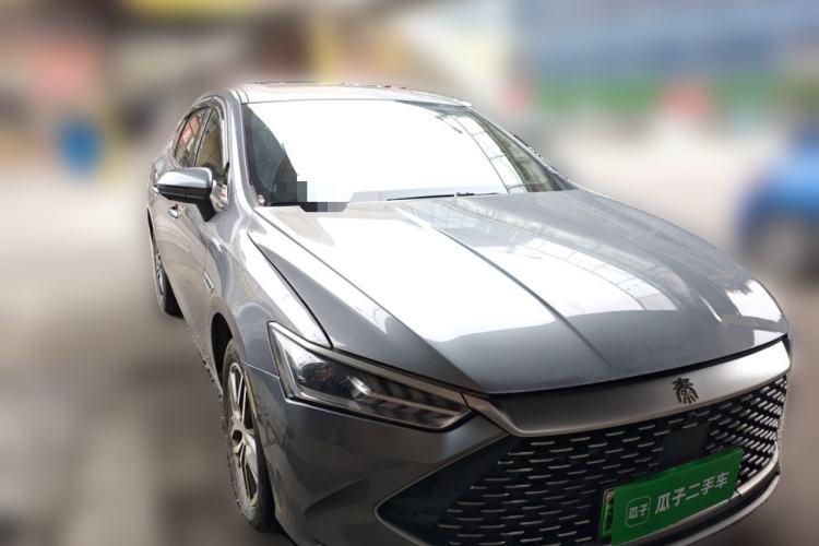 Used BYD Qin PLUS 2021 DM-i 120KM Flagship Model Front Right 45 Deg