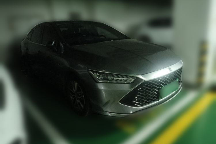 Used BYD Qin PLUS 2021 DM-i 55KM Flagship Model Front Right 45 Deg