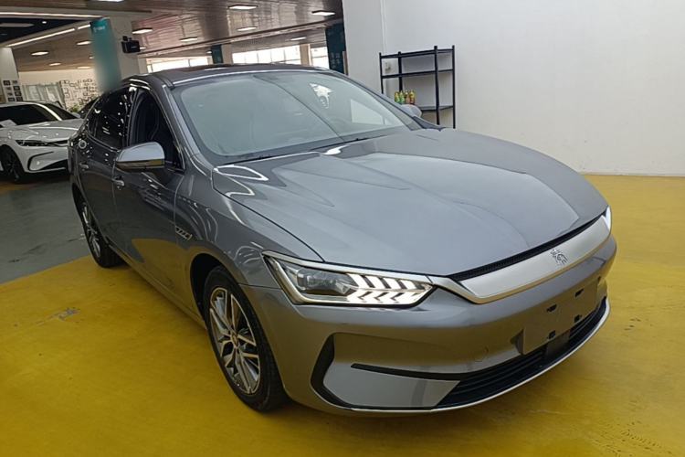 Used BYD Qin PLUS 2021 EV 400KM Luxury Model Front Right 45 Deg