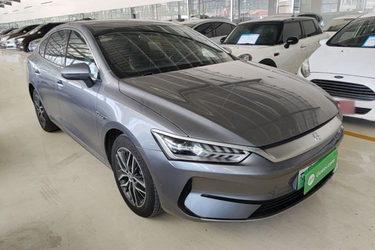 Used BYD Qin PLUS 2021 EV 400KM Luxury Model Front Right 45 Deg
