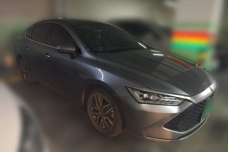 Used BYD Qin PLUS 2021 DM-i 55KM Flagship Model Front Right 45 Deg