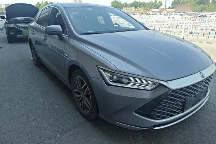 Used BYD Qin PLUS 2021 DM-i 55KM Flagship Model Front Right 45 Deg