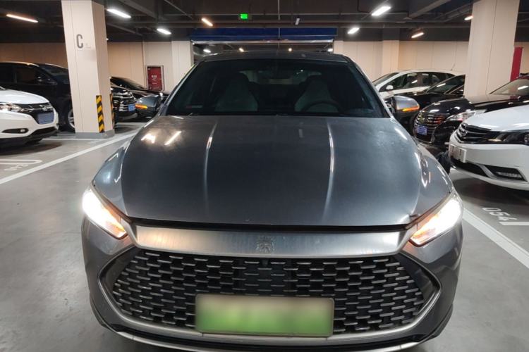 Used BYD Qin PLUS 2021 DM-i 55KM Flagship Model Front