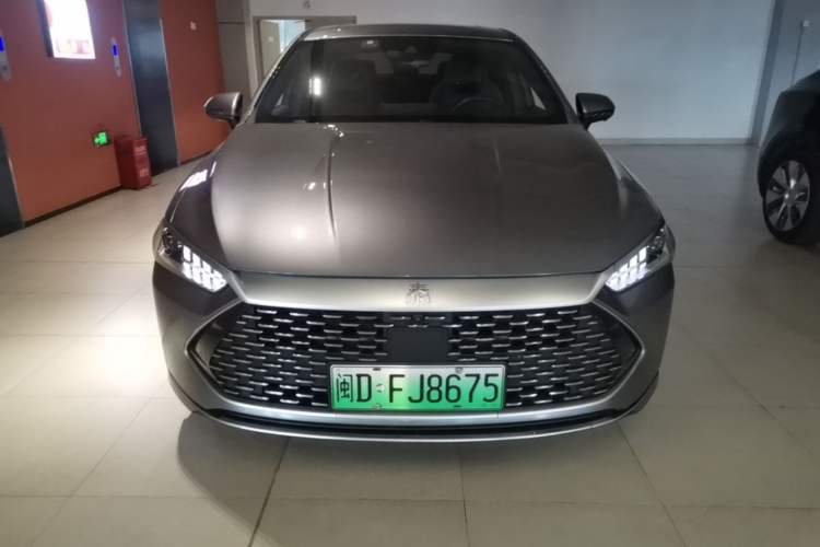 Used BYD Qin PLUS 2021 DM-i 120KM Flagship Model Front
