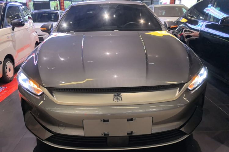Used BYD Qin PLUS 2021 EV 400KM Luxury Model Front