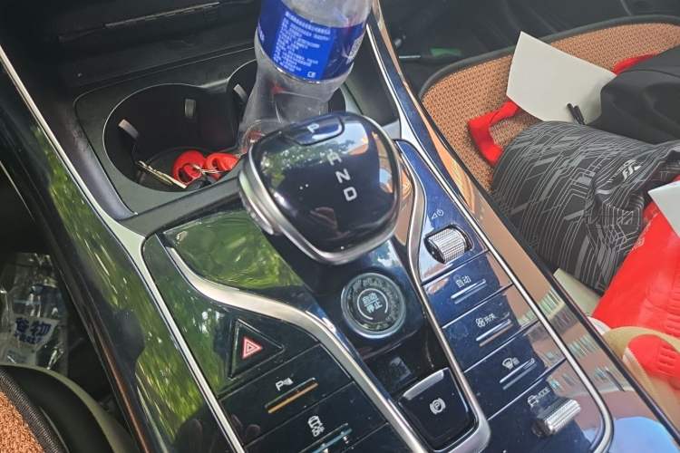 Used BYD Qin PLUS 2021 DM-i 55KM Flagship Model Gear Lever