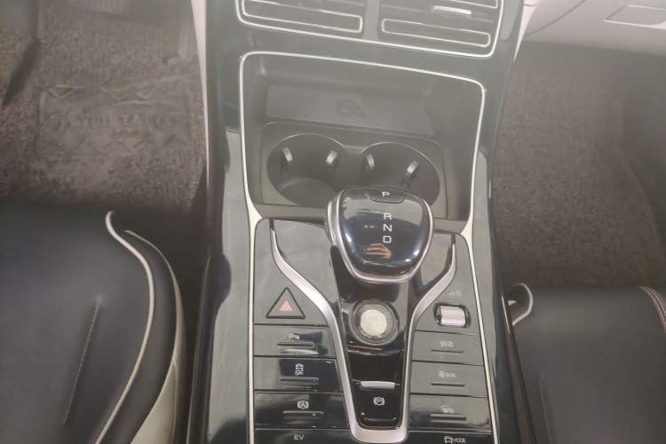 Used BYD Qin PLUS 2021 DM-i 55KM Flagship Model Gear Lever