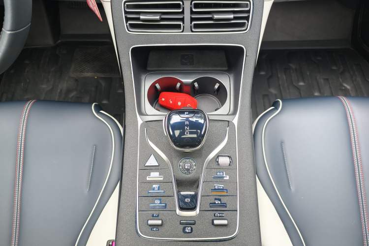 Used BYD Qin PLUS 2021 DM-i 55KM Flagship Model Gear Lever