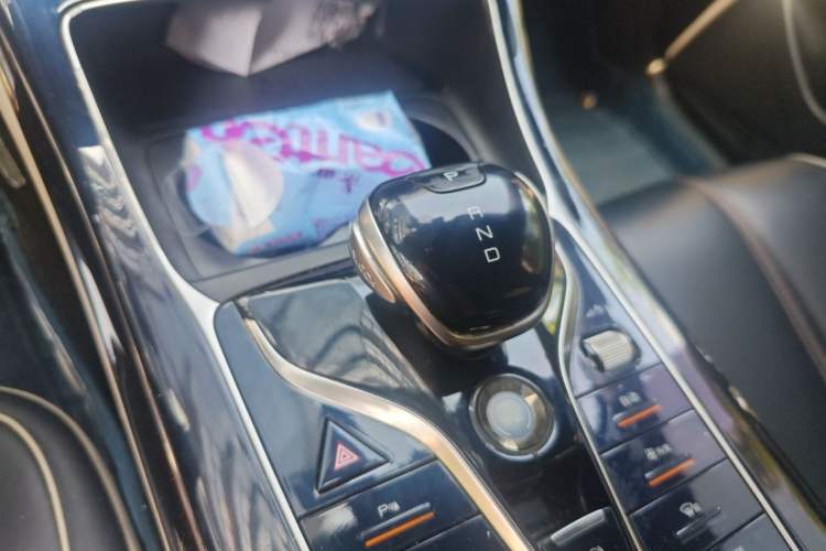 Used BYD Qin PLUS 2021 DM-i 55KM Flagship Model Gear Lever