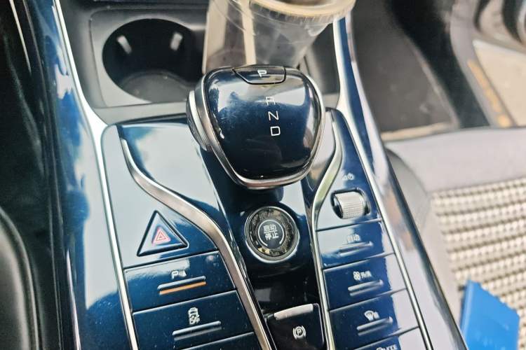 Used BYD Qin PLUS 2021 DM-i 55KM Flagship Model Gear Lever