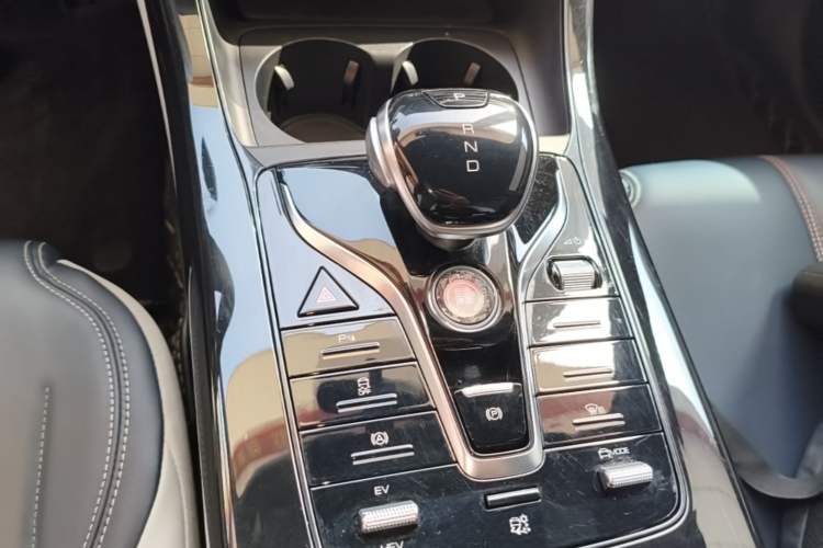 Used BYD Qin PLUS 2021 DM-i 55KM Prestige Model Gear Lever