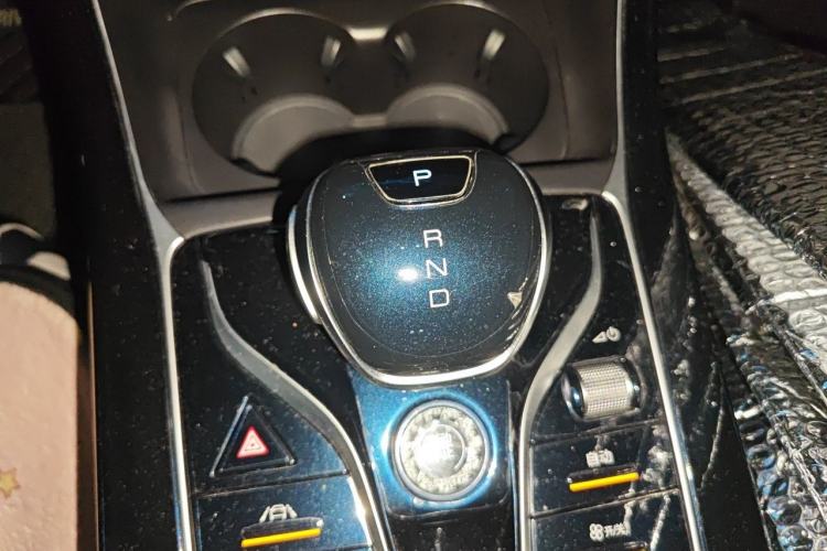 Used BYD Qin PLUS 2021 DM-i 120KM Flagship Model Gear Lever