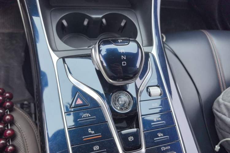 Used BYD Qin PLUS 2021 DM-i 120KM Flagship Model Gear Lever